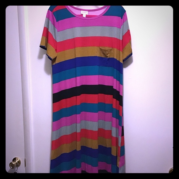 LuLaRoe Dresses & Skirts - 2X LuLaRoe Striped Carly